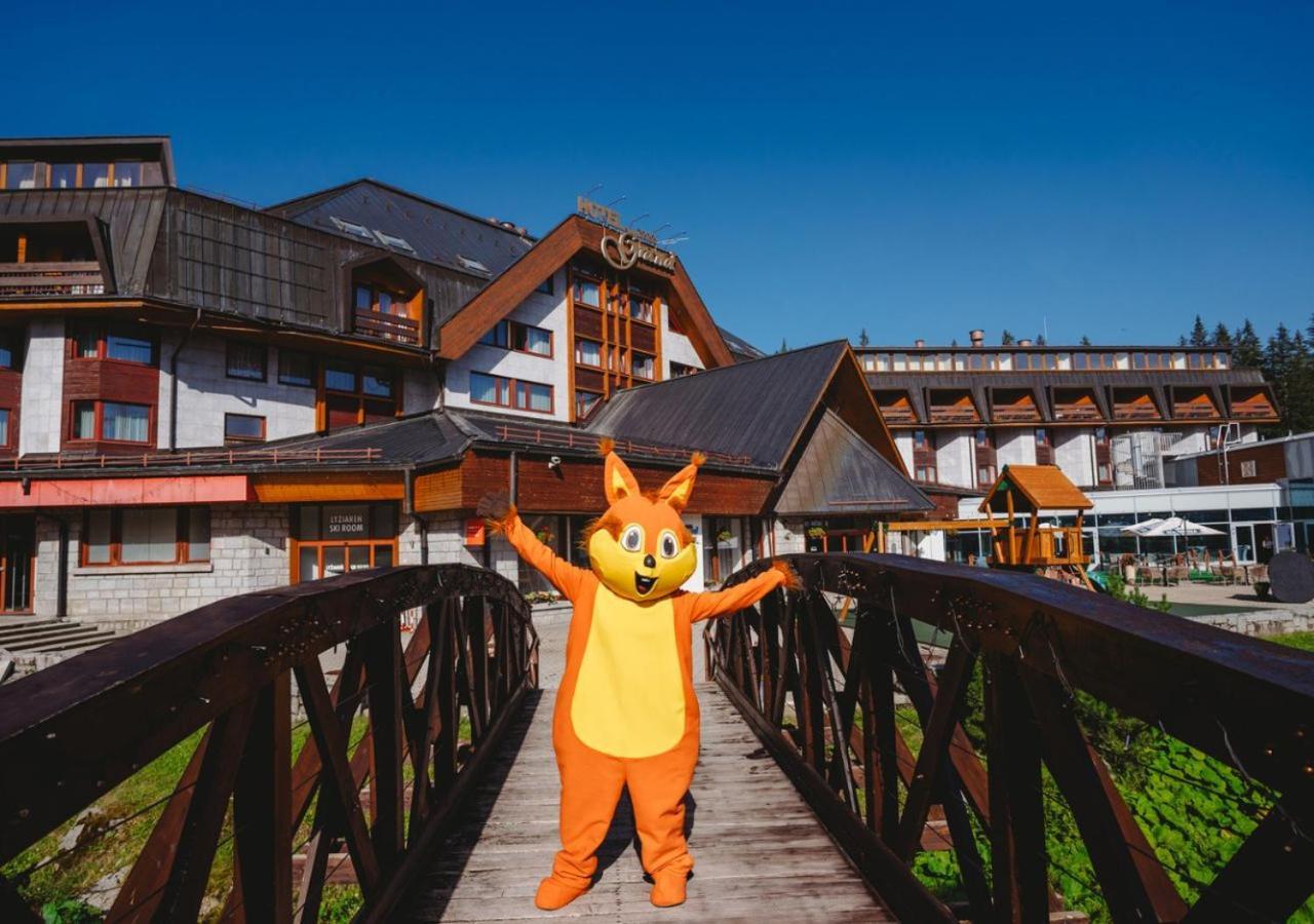 Hotel Grand Jasna Demanovska Dolina Bagian luar foto